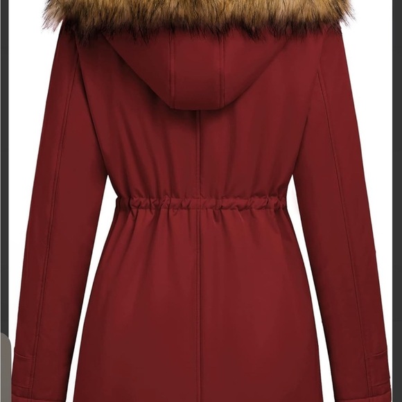 NWT Beyove Women's Waterproof Winter Parka with Removable HoodFaux Fur Lining‌‌ - Picture 3 of 6